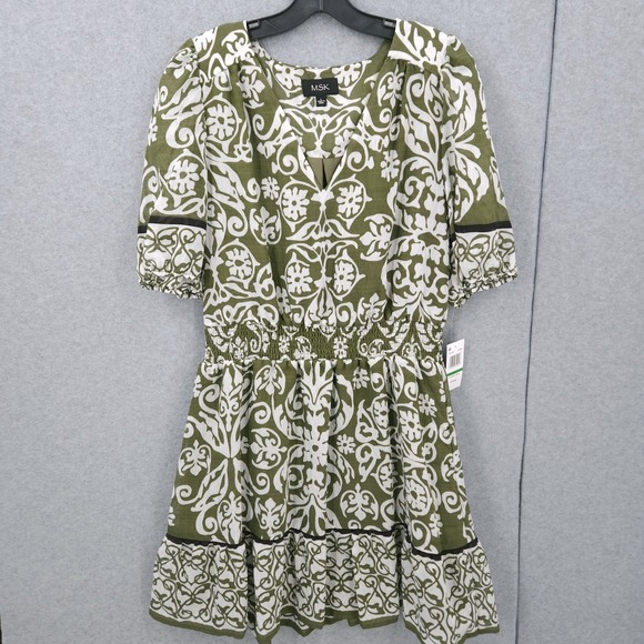 MSK Dresses & Skirts - MSK Short Puff Sleeve V Neck A Line Green Short Dress Womens Size L NWT
